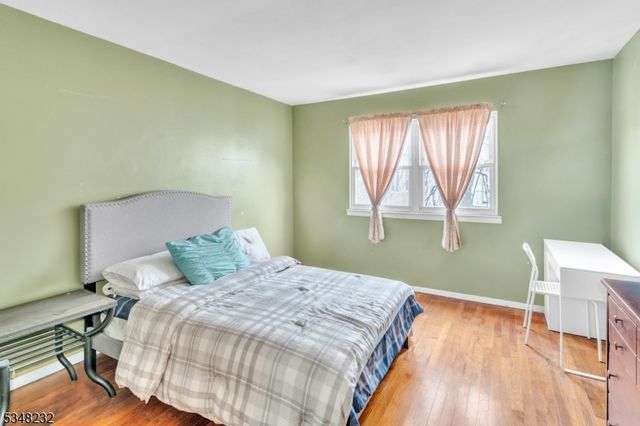 158 W Side Ave, Jersey City, NJ 07305