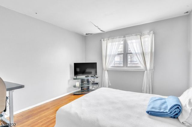 158 W Side Ave, Jersey City, NJ 07305