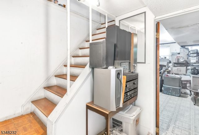 158 W Side Ave, Jersey City, NJ 07305