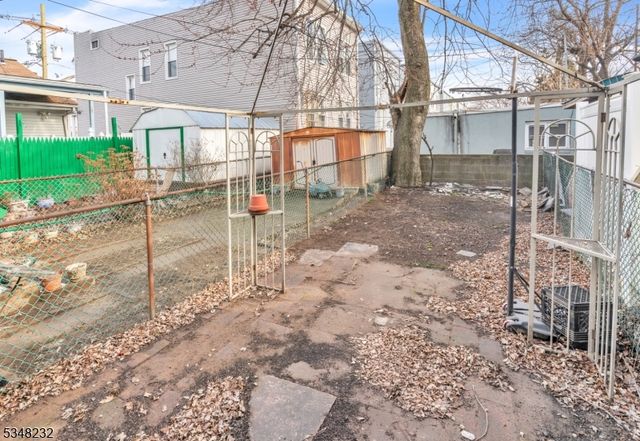 158 W Side Ave, Jersey City, NJ 07305