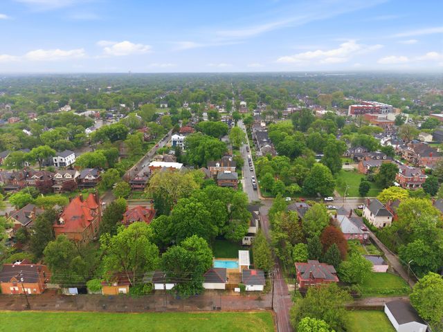 1298 Bryden Road, Columbus, OH 43205