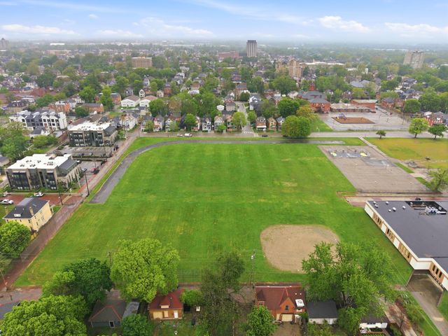 1298 Bryden Road, Columbus, OH 43205
