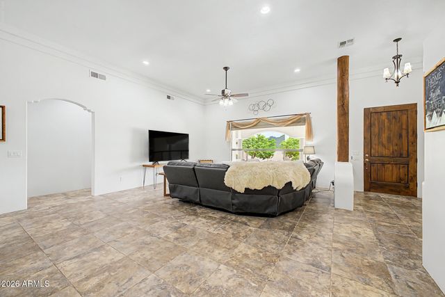49904 N 21ST Drive, New River, AZ 85087