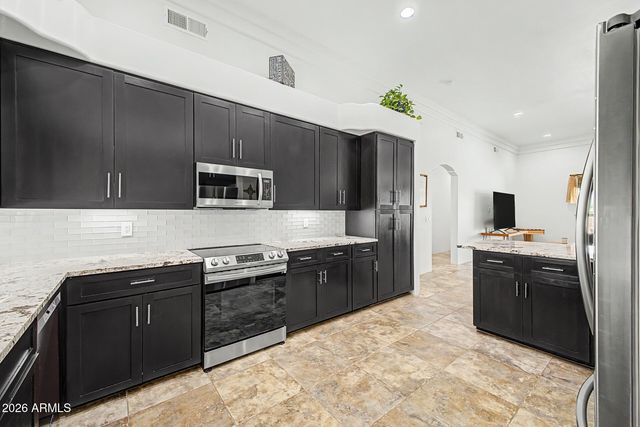49904 N 21ST Drive, New River, AZ 85087