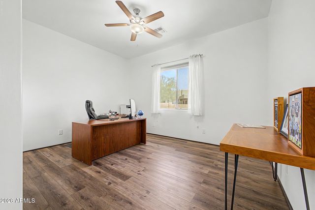 49904 N 21ST Drive, New River, AZ 85087