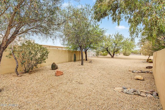 49904 N 21ST Drive, New River, AZ 85087