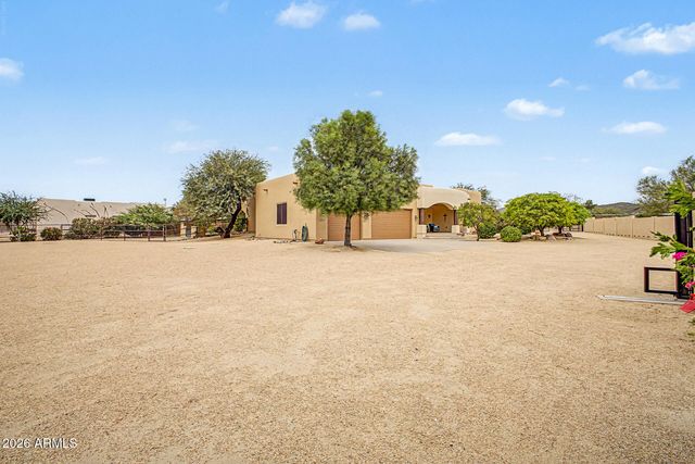 49904 N 21ST Drive, New River, AZ 85087