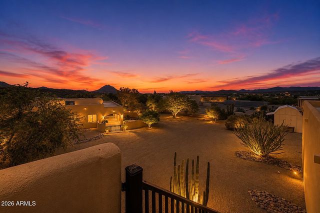 49904 N 21ST Drive, New River, AZ 85087