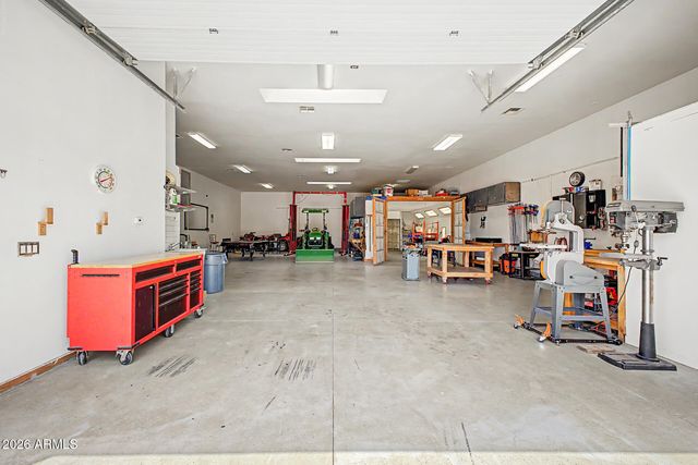 49904 N 21ST Drive, New River, AZ 85087