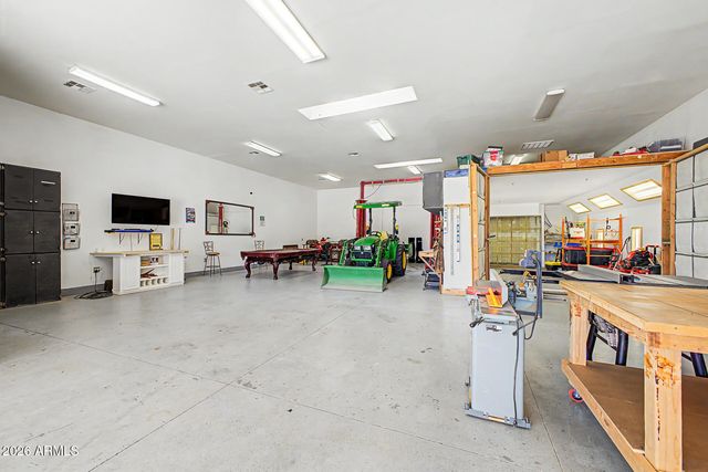 49904 N 21ST Drive, New River, AZ 85087