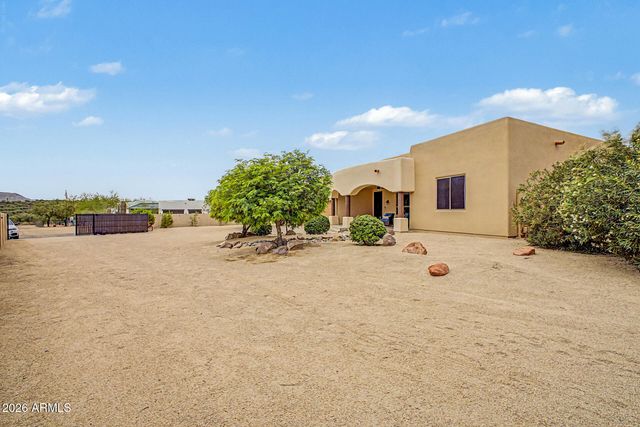 49904 N 21ST Drive, New River, AZ 85087