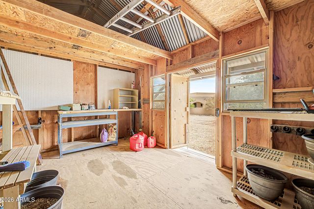 49904 N 21ST Drive, New River, AZ 85087