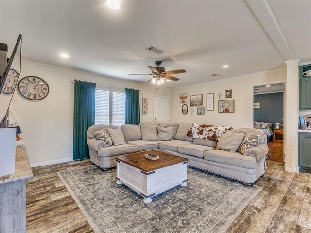 21321 S 315th East Avenue, Coweta, OK 74429