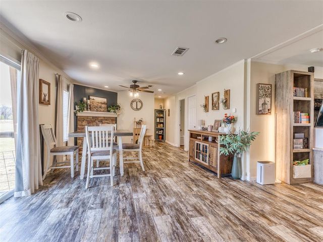 21321 S 315th East Avenue, Coweta, OK 74429