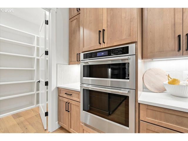 2546 Nw 16TH Ave, Camas, WA 98607