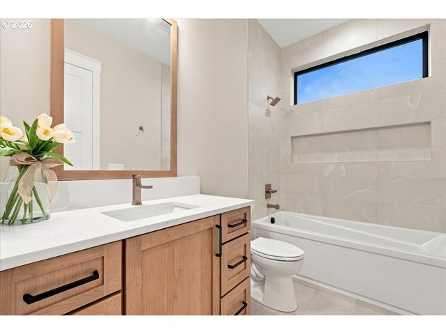 2546 Nw 16TH Ave, Camas, WA 98607