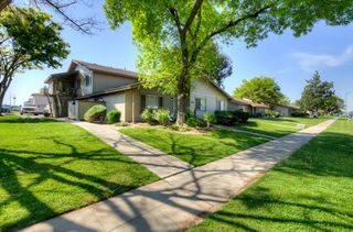 816 Sherwood Way, Madera, CA 93638