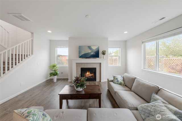 25802 205th Place SE, Covington, WA 98042