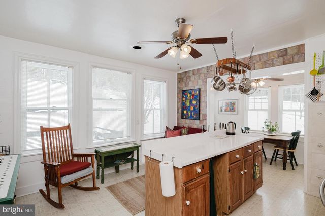 706 CHESTNUT ST, Delta, PA 17314