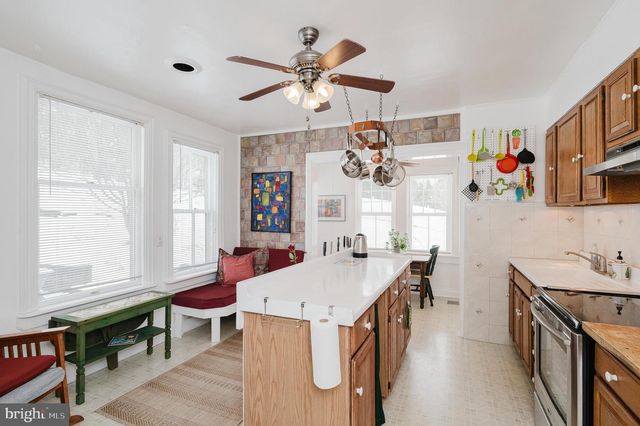 706 CHESTNUT ST, Delta, PA 17314