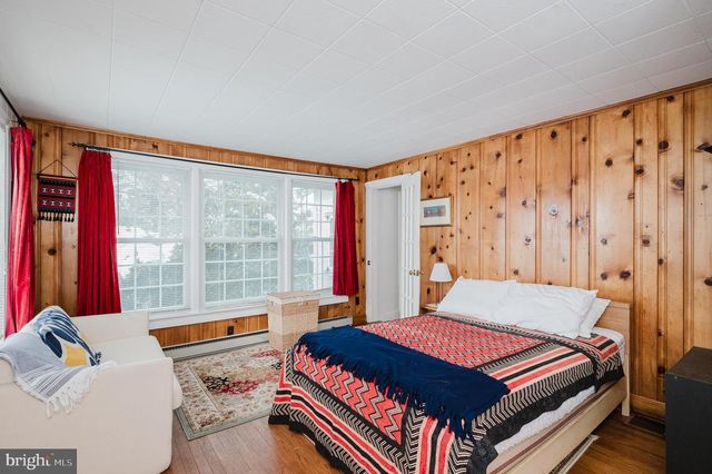 706 CHESTNUT ST, Delta, PA 17314