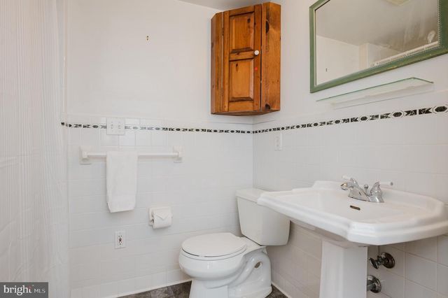 706 CHESTNUT ST, Delta, PA 17314