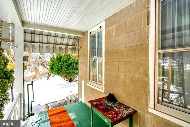 706 CHESTNUT ST, Delta, PA 17314