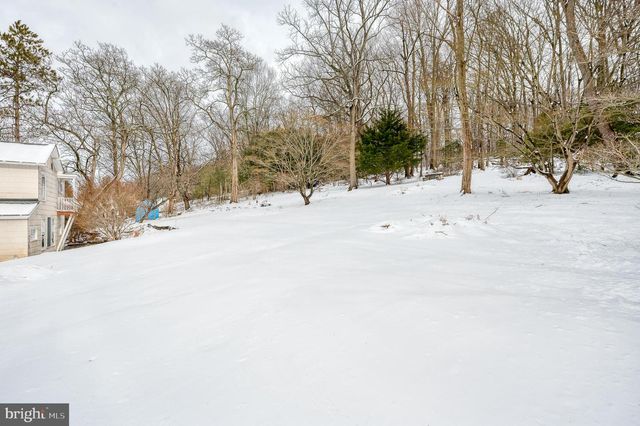 706 CHESTNUT ST, Delta, PA 17314