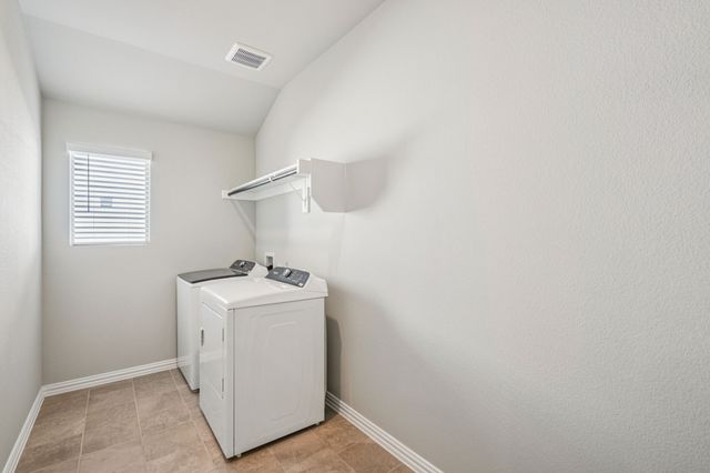 1372 Los Olmos Lane, Crandall, TX 75114