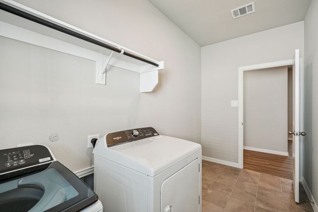 1372 Los Olmos Lane, Crandall, TX 75114