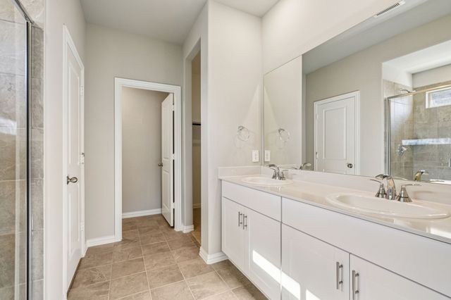 1372 Los Olmos Lane, Crandall, TX 75114