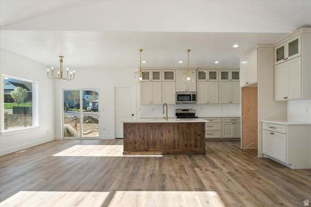 108 N 900 E, Hyde Park, UT 84318