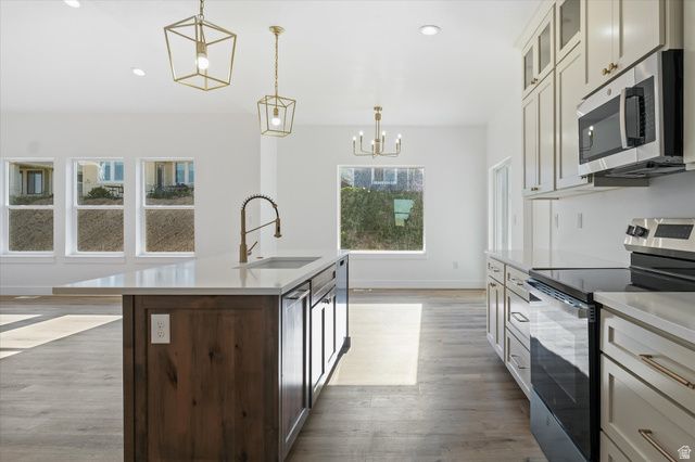 108 N 900 E, Hyde Park, UT 84318