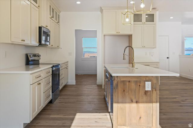 108 N 900 E, Hyde Park, UT 84318