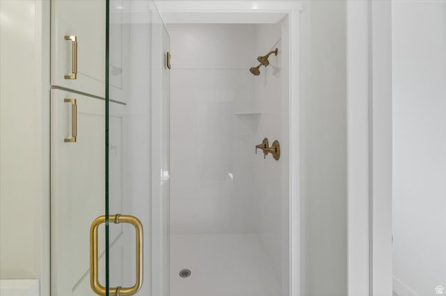 108 N 900 E, Hyde Park, UT 84318