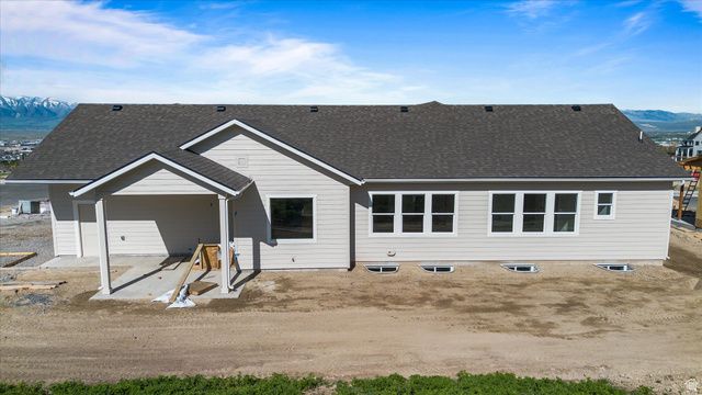 108 N 900 E, Hyde Park, UT 84318