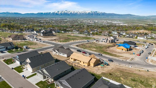 108 N 900 E, Hyde Park, UT 84318