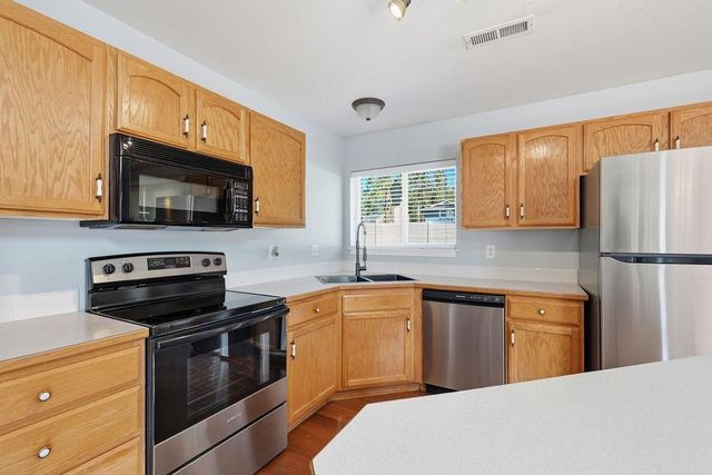 3704 S Brighton Ln, Spokane, WA 99223