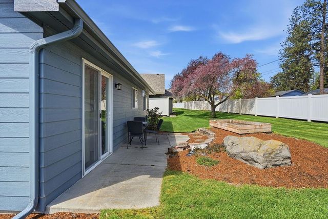 3704 S Brighton Ln, Spokane, WA 99223
