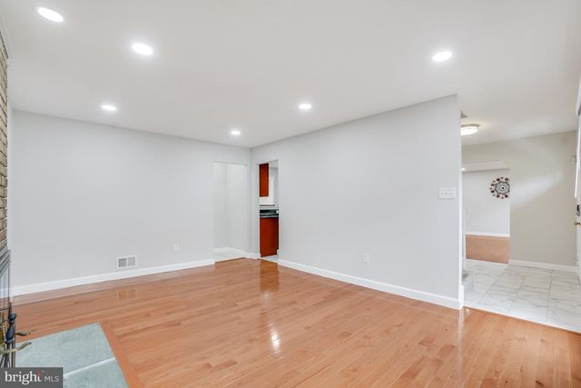 11409 BEECHGROVE LN, Potomac, MD 20854