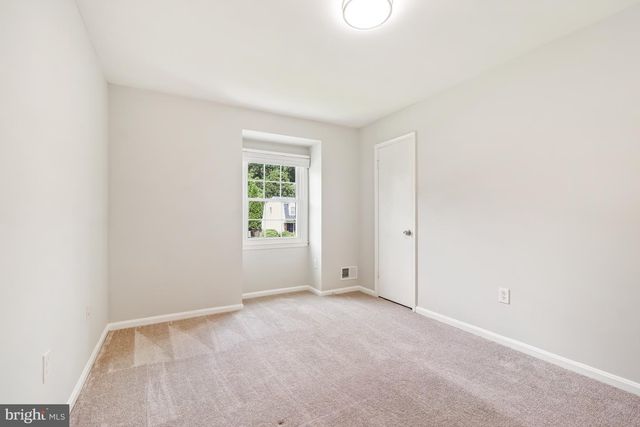 11409 BEECHGROVE LN, Potomac, MD 20854
