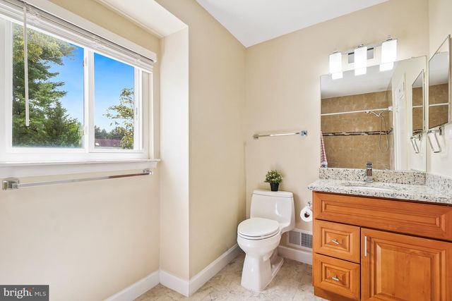 11409 BEECHGROVE LN, Potomac, MD 20854
