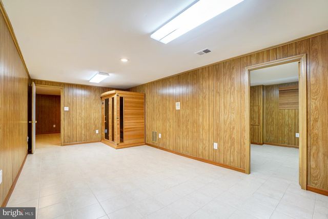 11409 BEECHGROVE LN, Potomac, MD 20854