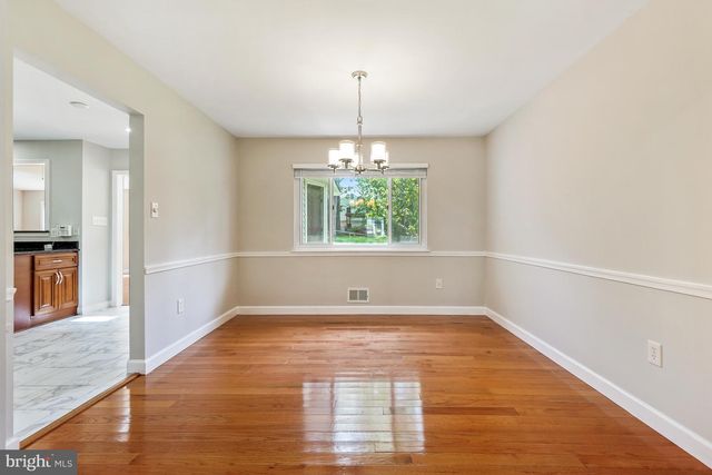 11409 BEECHGROVE LN, Potomac, MD 20854