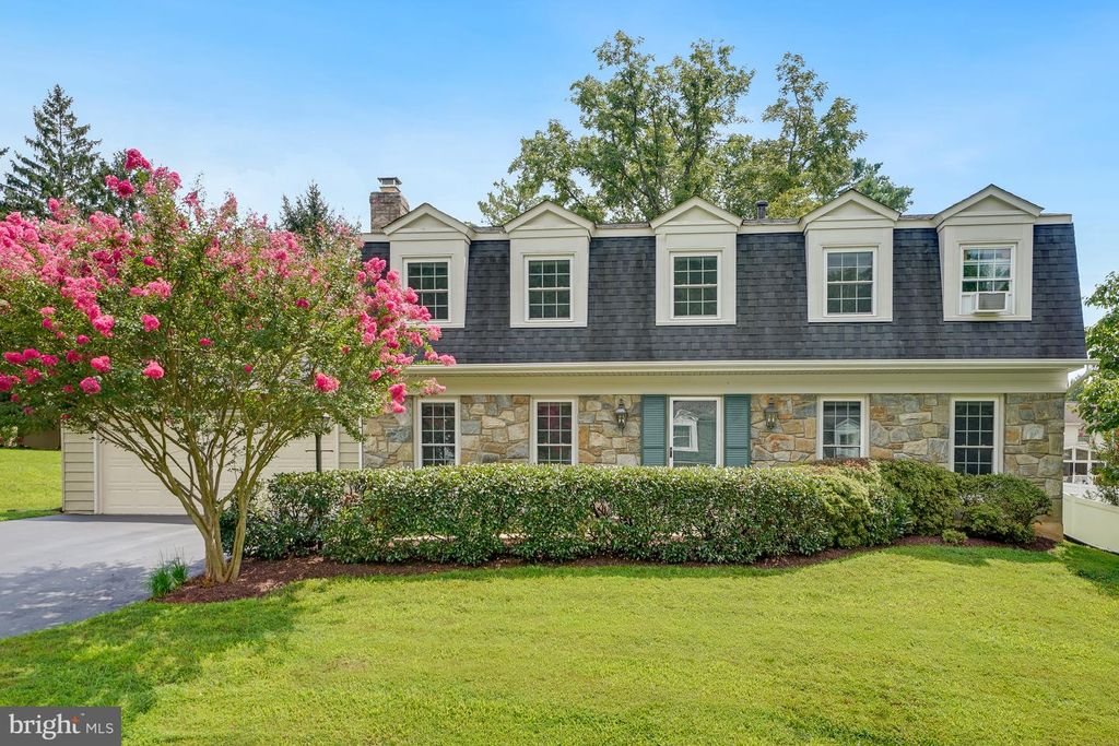 11409 BEECHGROVE LN, Potomac, MD 20854