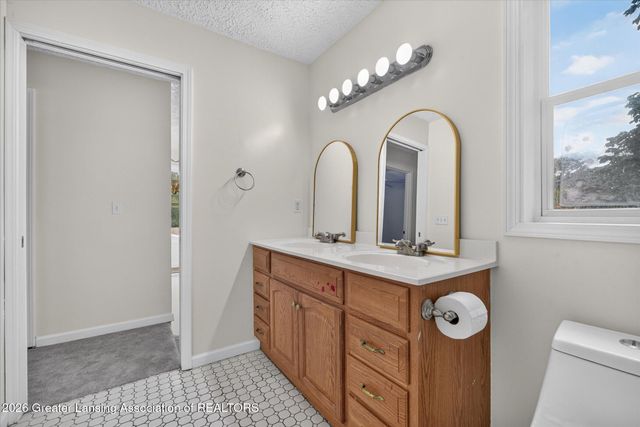5855 Edson Street, Haslett, MI 48840