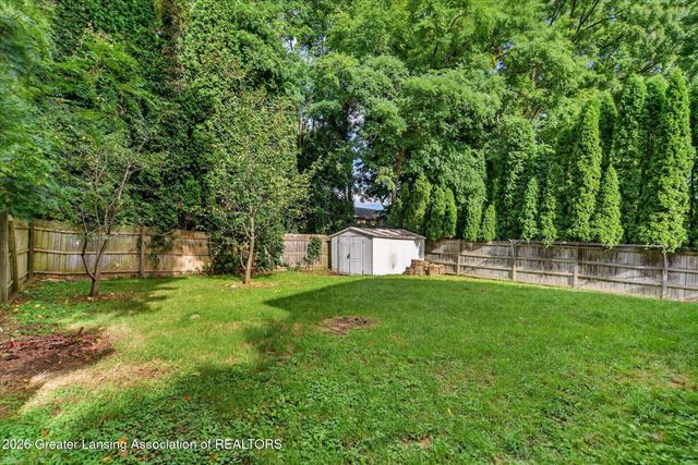 5855 Edson Street, Haslett, MI 48840