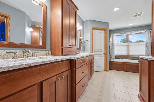 15759 Prairie Ronde Street, Schoolcraft, MI 49087