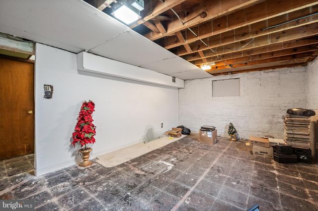2025 POWHATAN RD, Hyattsville, MD 20782
