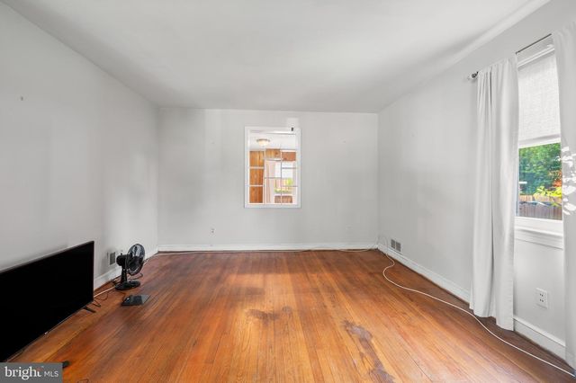 2025 POWHATAN RD, Hyattsville, MD 20782
